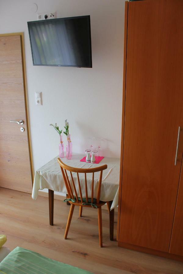 Kusternighof Hotel Velden am Woerthersee Exterior photo