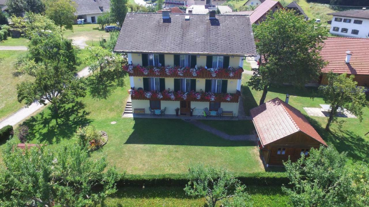 Kusternighof Hotel Velden am Woerthersee Exterior photo